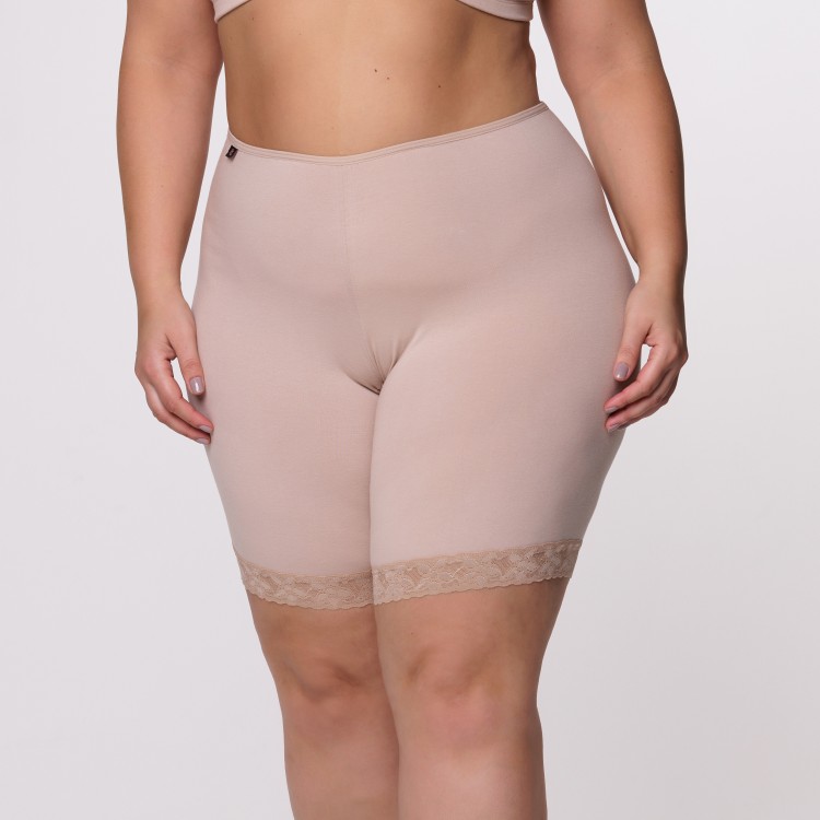 Bermuda Areia Plus Size em Algodão Egípcio com Renda